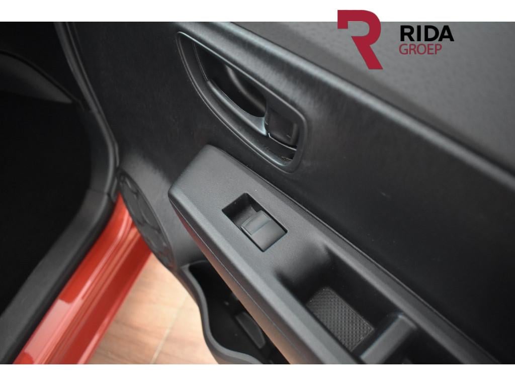 Toyota Yaris 1.0 vvt-i now 5 deurs