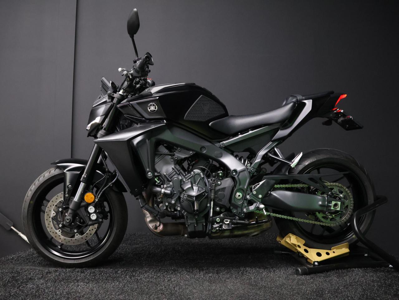 MT 09 | Techblack