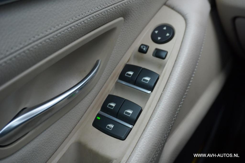 BMW 5 Serie touring 523i high executive