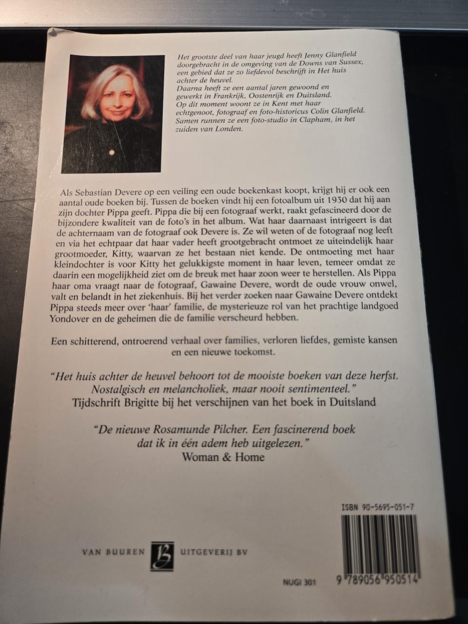 Boek "Het huis achter de heuvel" geschreven door Jenny Glanfield. 1998