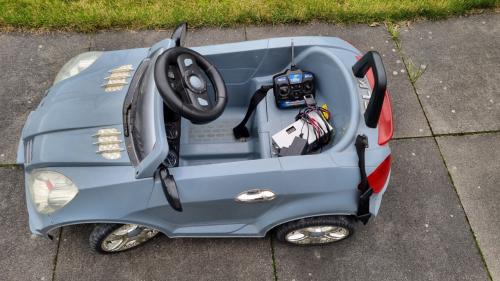 Elektrische kinderauto