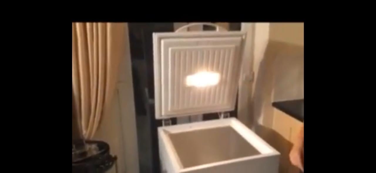 Nieuwe A+ klasse vrieskist 86x60x60 cm. Netto Inhoud vriezer 140 liter