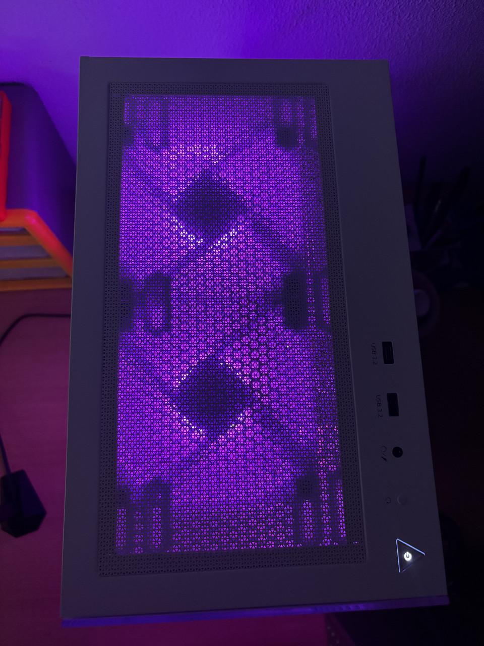 Gaming PC Ryzen 7 9700X | RX 7800 XT