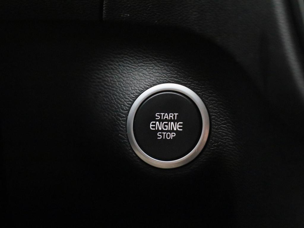 Volvo XC40 1.5 t5 recharge inscription expression | automaat | apple carpla