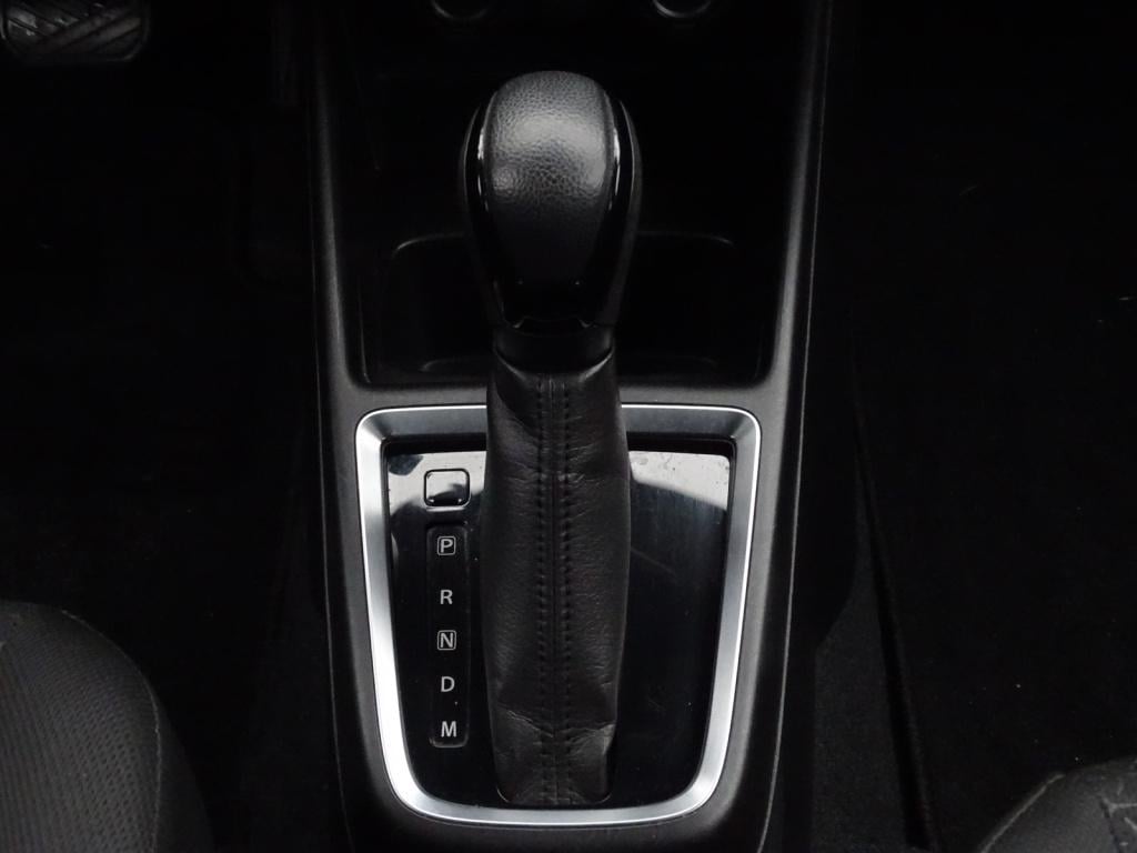 Suzuki Swift 1.0 stijl automaat | stoelverwarming | navi | bluetooth