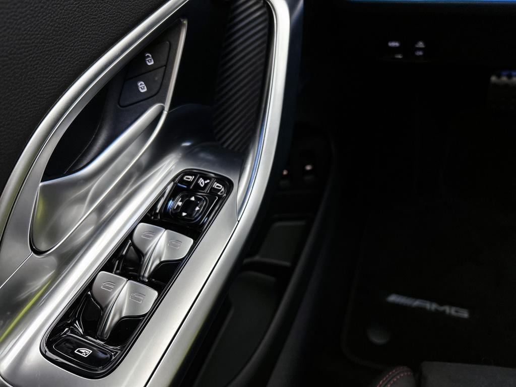 Mercedes-Benz C-Klasse 400 4matic launch edition 94 kwh | premium pakket | 