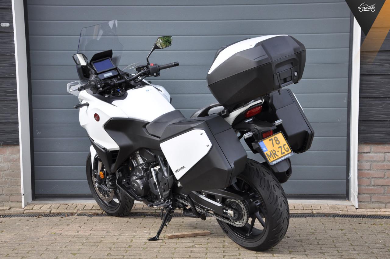 Honda NT1100 zeer compleer 13300 kms BTW motor