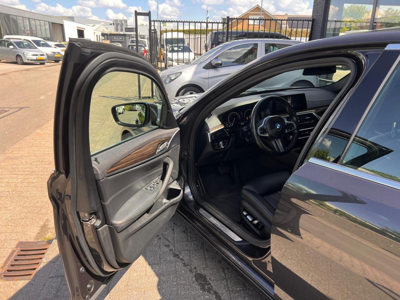 BMW 5-serie 520i High Executive