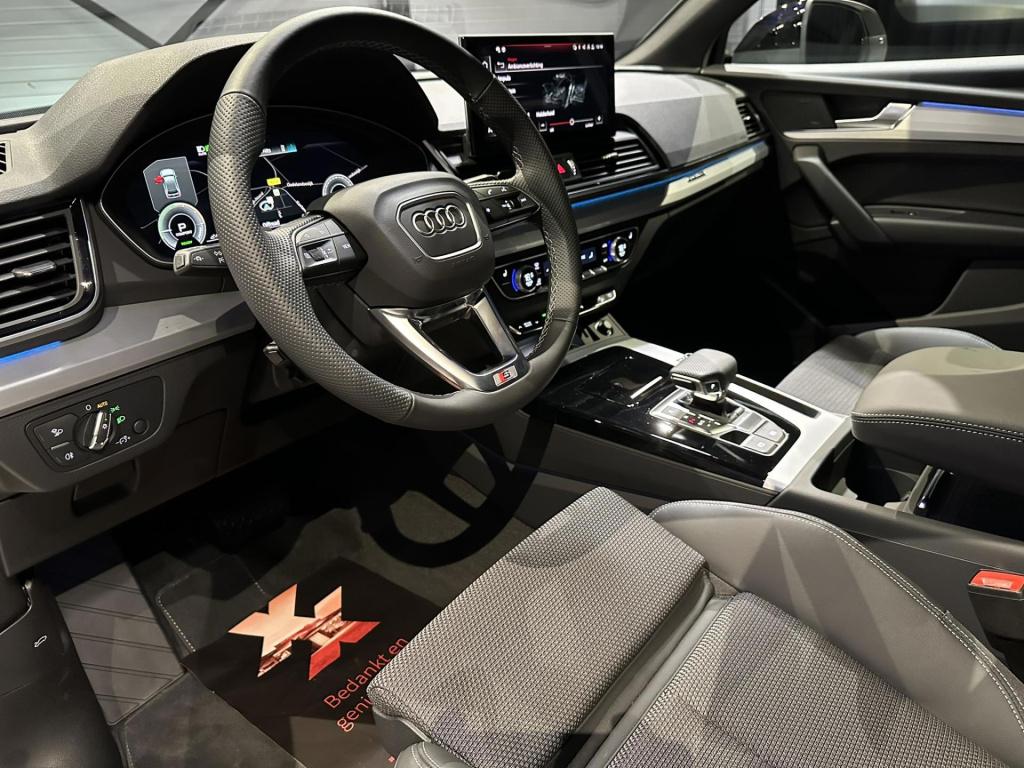 Audi Q5 50 tfsi e s edition competition *keyless*camera*chronosgrey*trekhaa