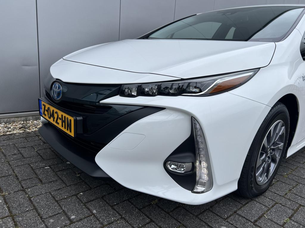 Toyota Prius 1.8 plug-in executive