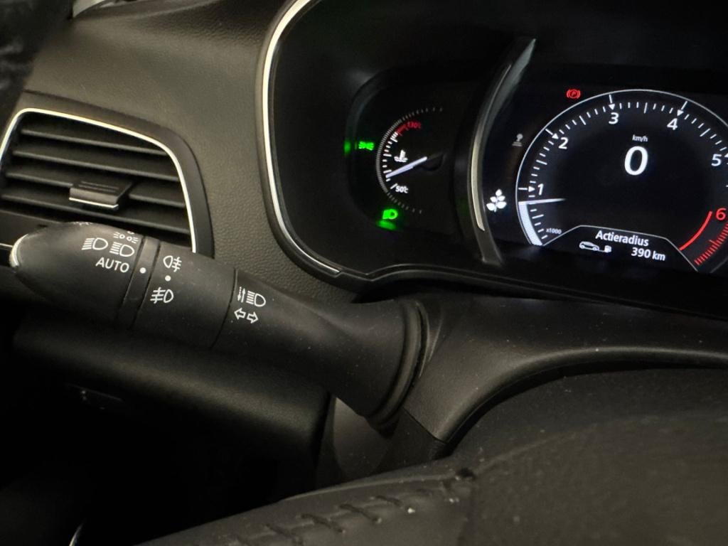 Renault Megane 1.3 tce limited