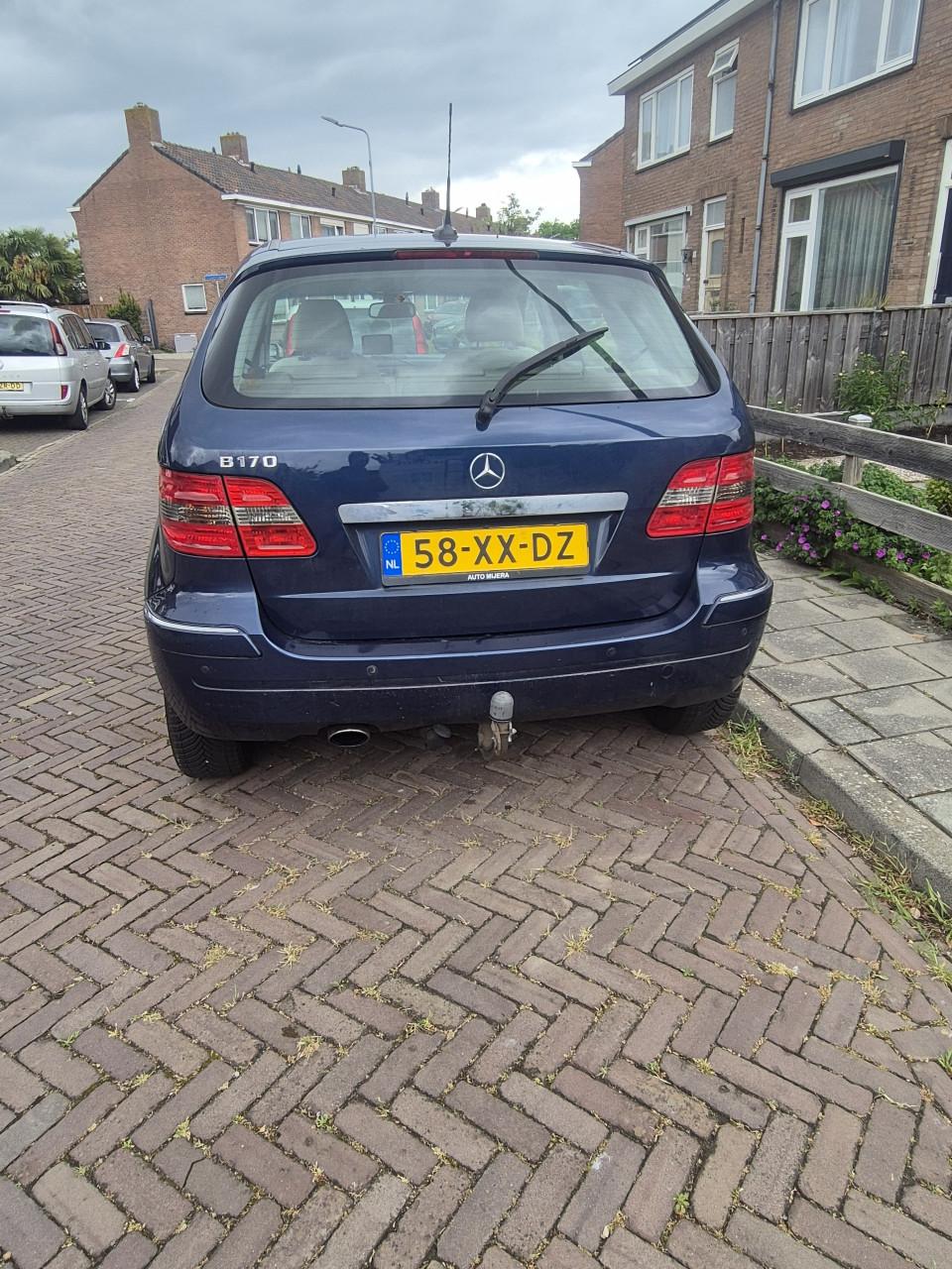 Mercedes 170B (kapotte versnellingsbak)