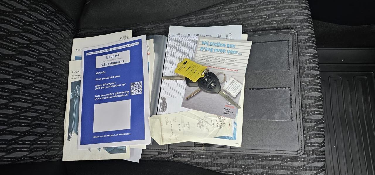 TE KOOP TOYOTA YARIS 1.0 VVT-i TREND EURO 5 ZUINIGHEIDSLABEL A