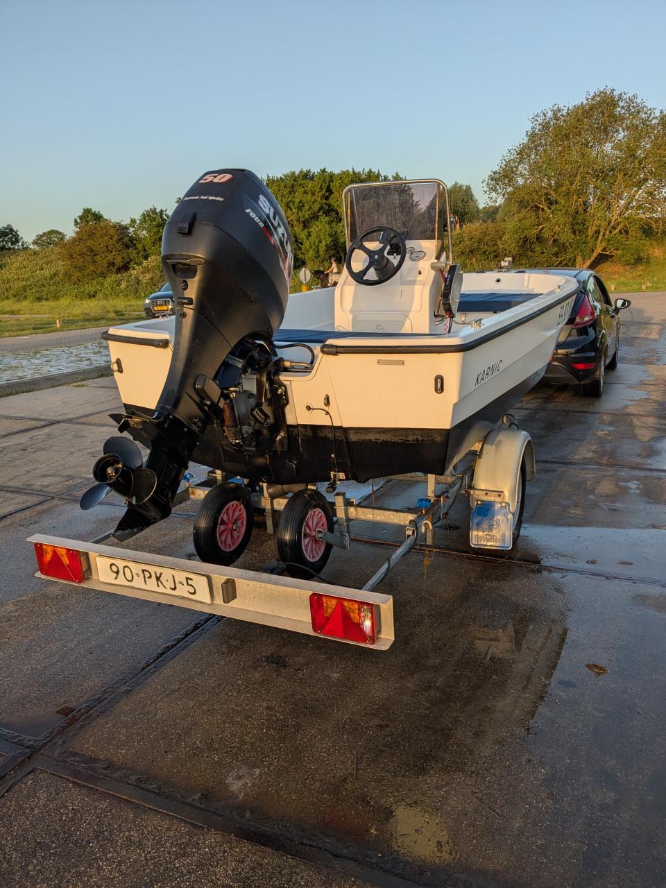 Consoleboot Karnic 4,5 m incl. trailer
