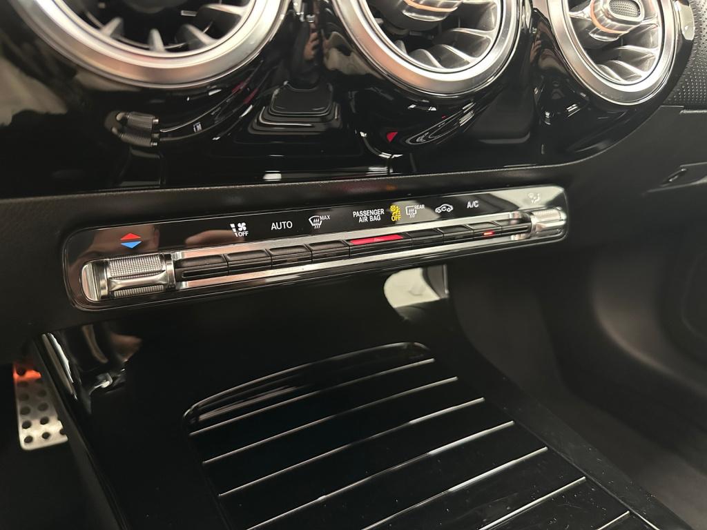 Mercedes-Benz A-Klasse 200 amg premium plus | burmester | panoramadak | mem