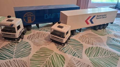 DAF miniaturen, nieuw, altijd achter glas gestaan