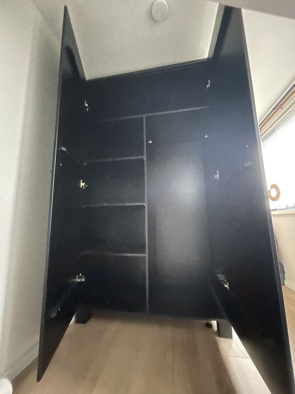 WOOOD kast zwart