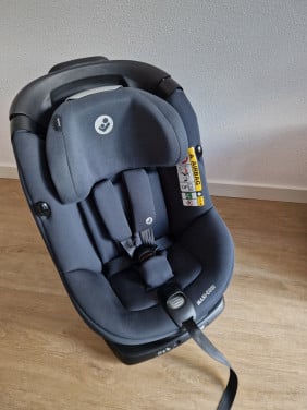 Maxi Cosi Axxisfix I-size 2024. Draaibare autostoel.