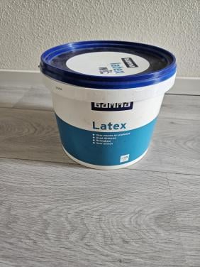 Gamma witte muurverf.