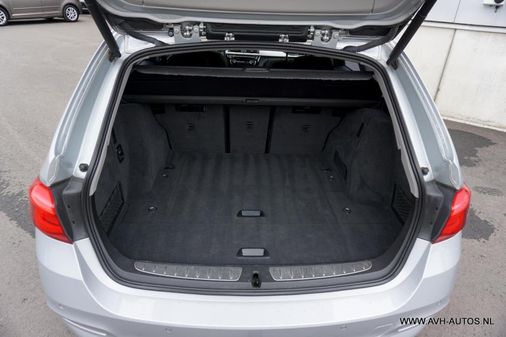 BMW 3-serie touring 320d ede corporate lease executive