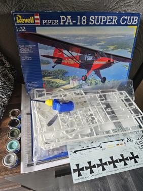 Revell Piper PA-18 Super Cub modelbouw kit 1:32