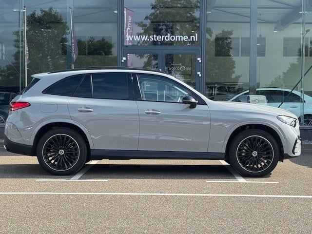 Mercedes-Benz Glc 300e 4matic amg line l panoramadak l night l memory l weg