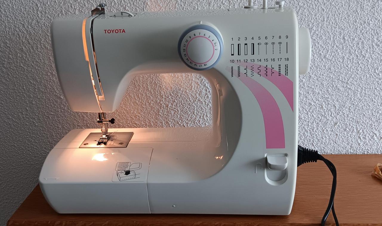 Goede NAAIMACHINE, merk TOYOTA