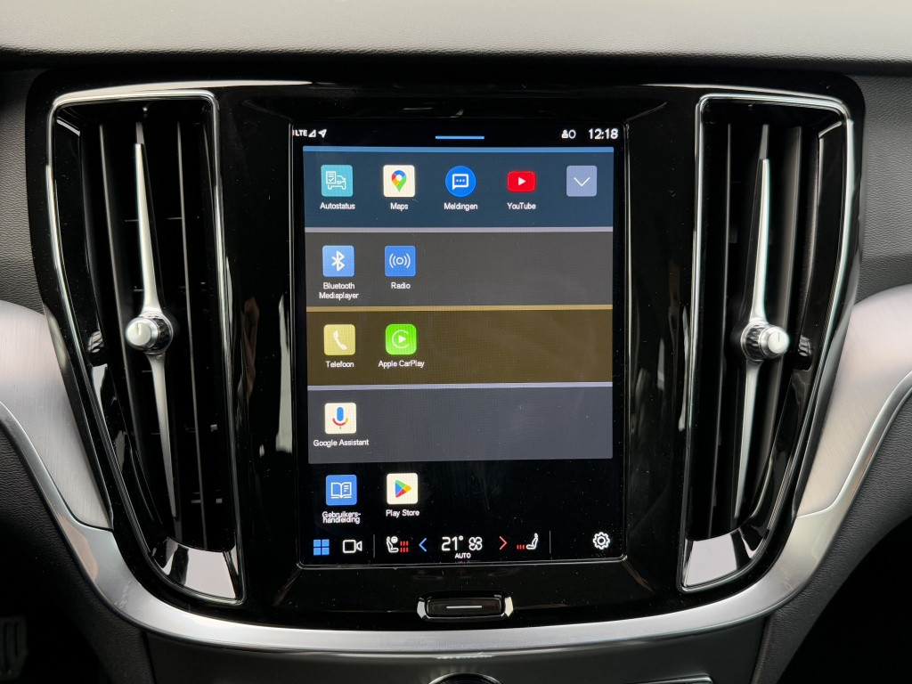 Volvo V60 b3 essential edition