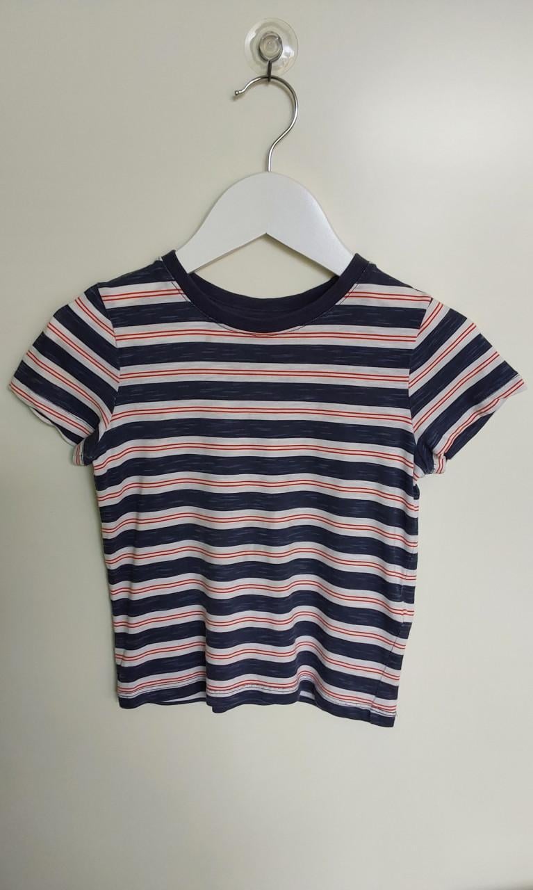 T-shirt van het merk C&A in maat 104