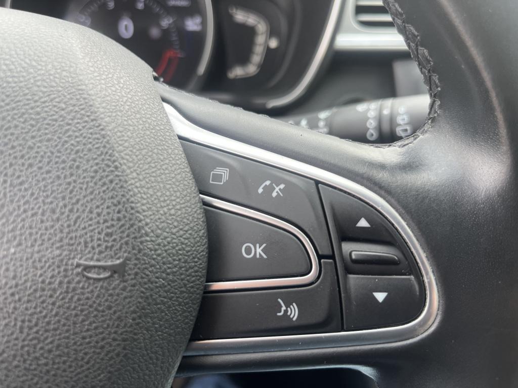 Renault Kadjar 1.2 tce bose navi carplay stoelverw