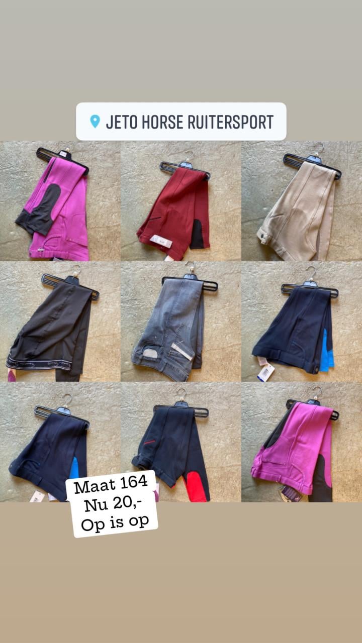 Uitverkoop ruitersport artikelen