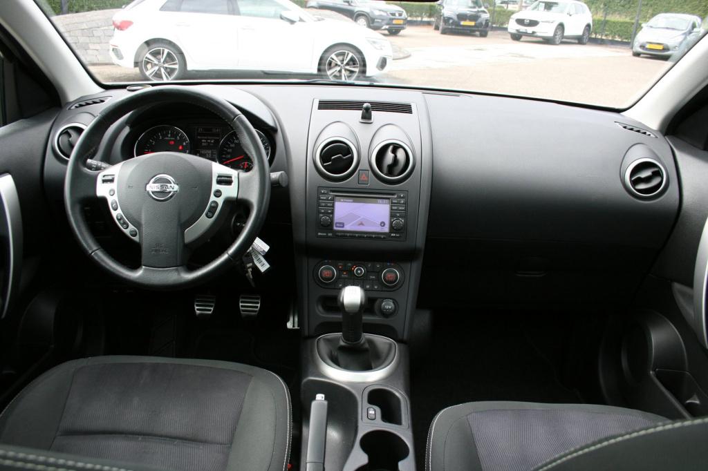 Nissan Qashqai 1.6 connect edition / pano / afn. trekhaak / camera