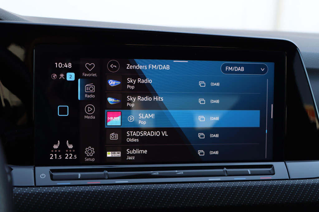 Volkswagen Golf 1.5 etsi r-line 150pk dsg7