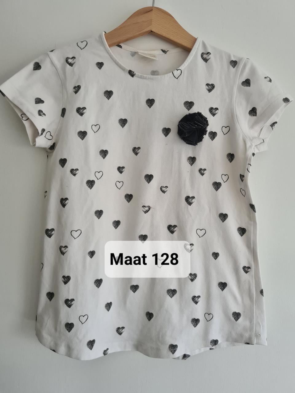 Zara wit/creme zwarte hartjes shirt  Maat 128