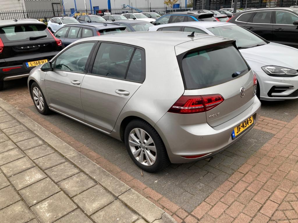 Volkswagen Golf 1.0 tsi business edition connected