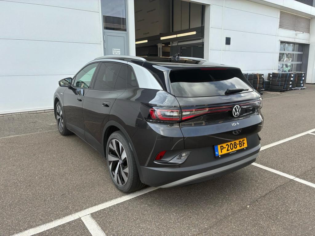 Volkswagen Id.4 first 77 kwh