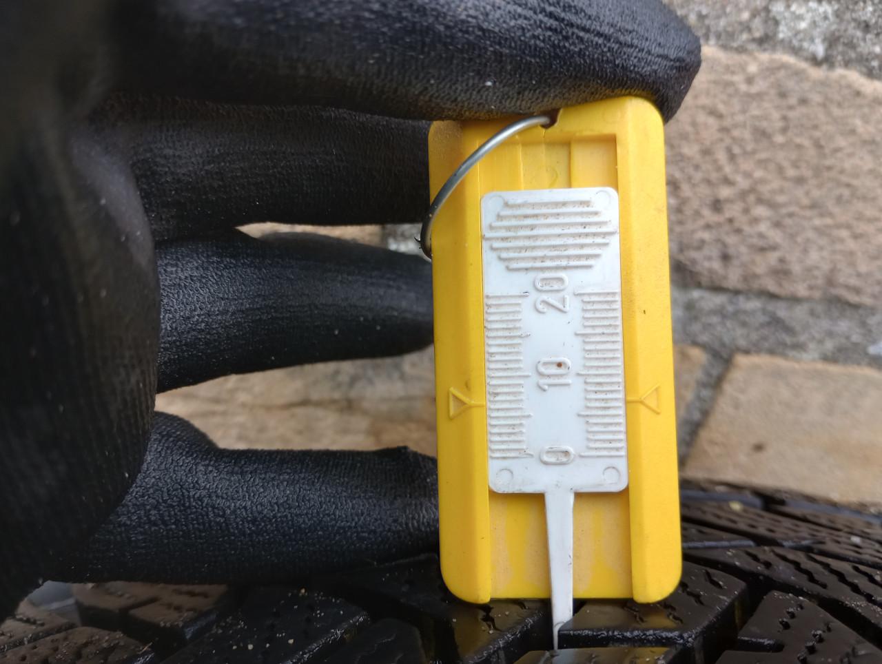 Volvo V60 velgen met Dunlop Winter Sport 5