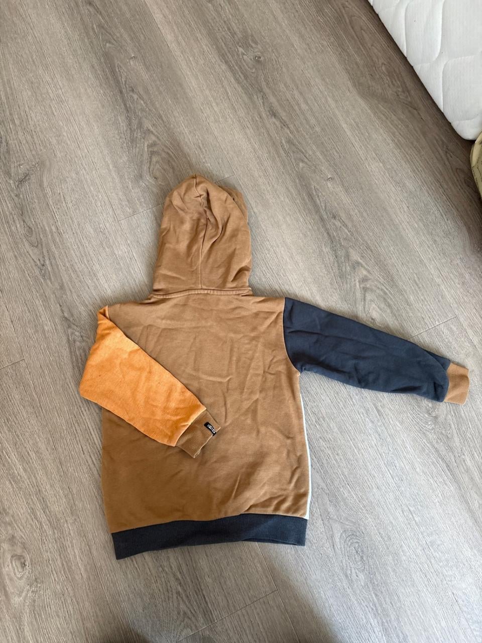 Hoody van Tumble"N Dry maat 110.
