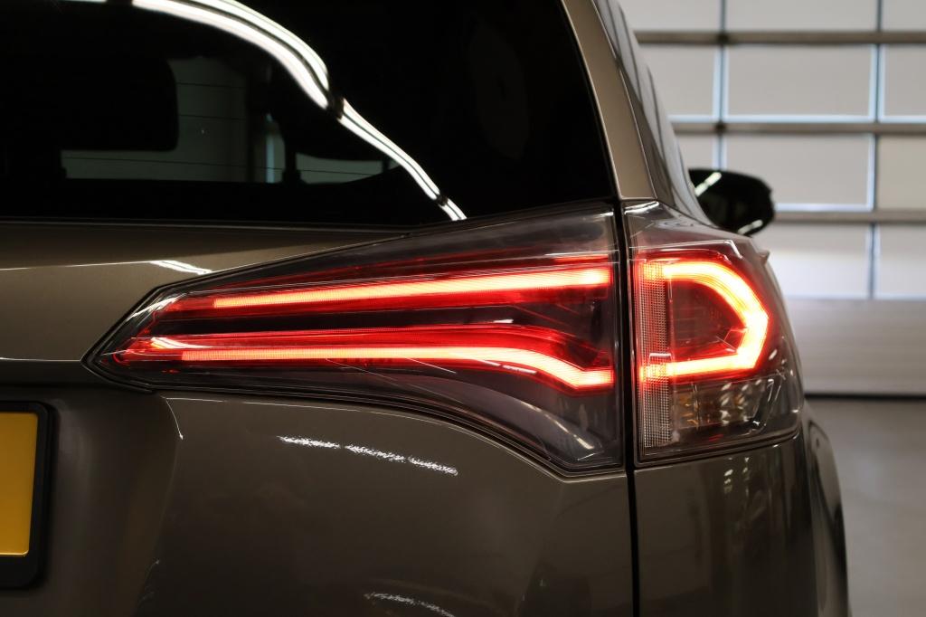 Toyota Rav4 2.5 hybrid awd executive