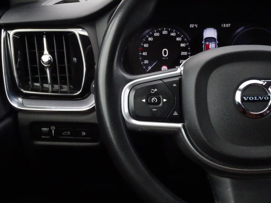 Volvo V60 2.0 t6 recharge awd inscription expression adapt. led | sensus co