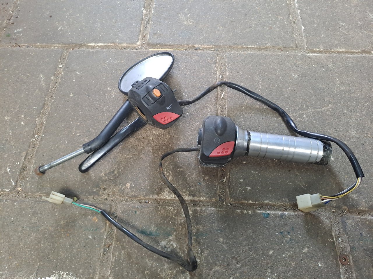 Te koop onderdelen peugeot speedfight
