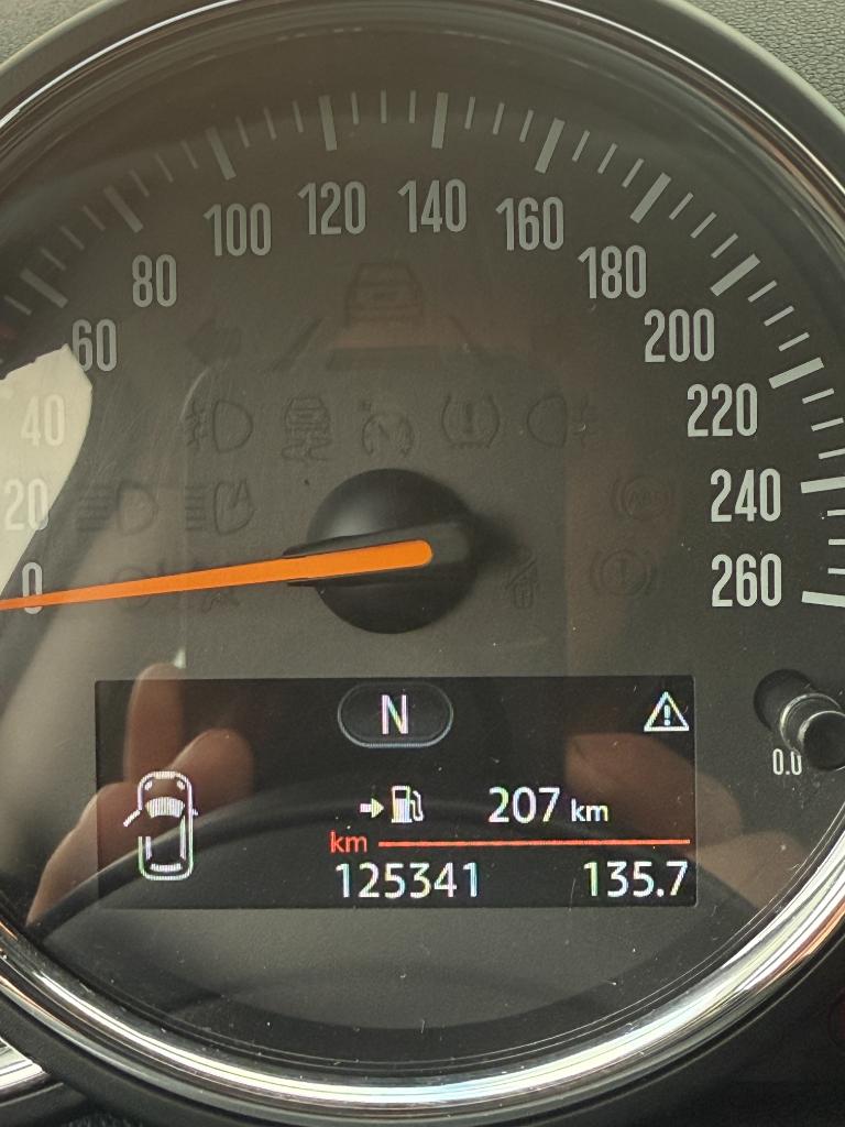 Mini Cooper 1.5 - business