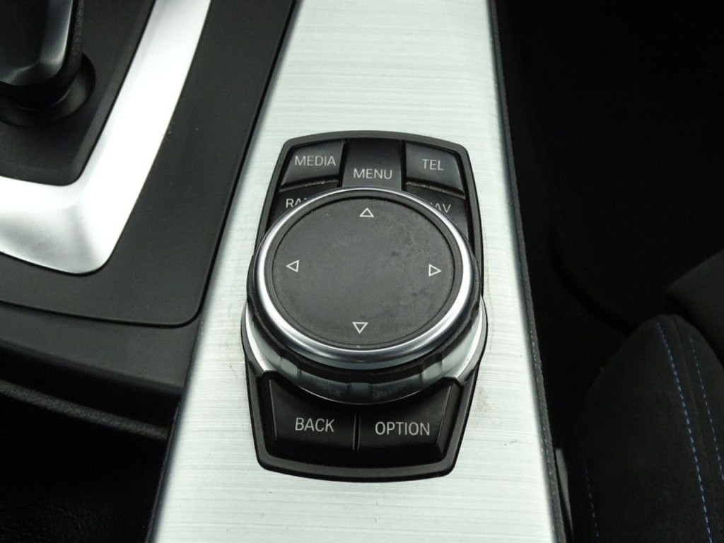 BMW 3-serie 318i m sport