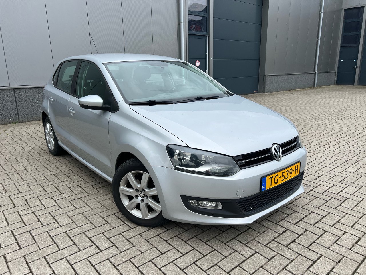Volkswagen Polo 1.4-16V Highline Jaar Apk