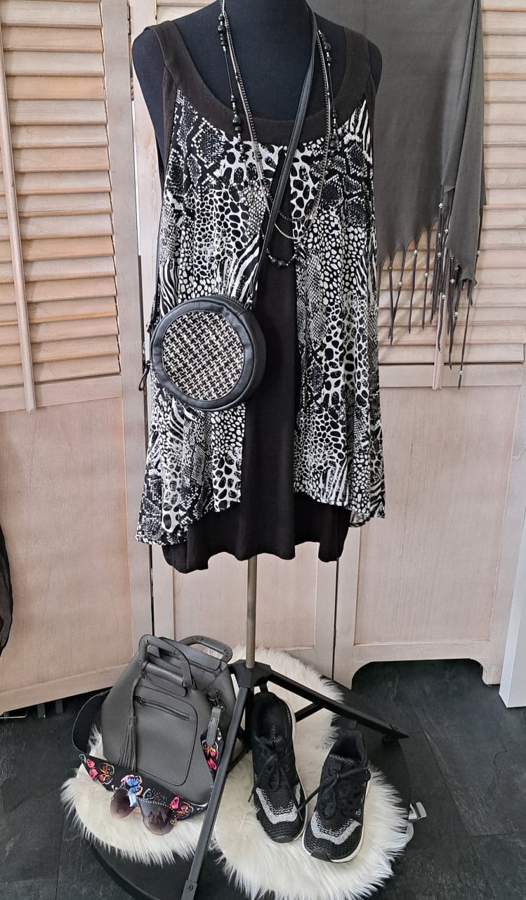 👚 👕 👗 Mooie z.g.a.n. dames blouses, longshirts enz. 👚 👕 👗