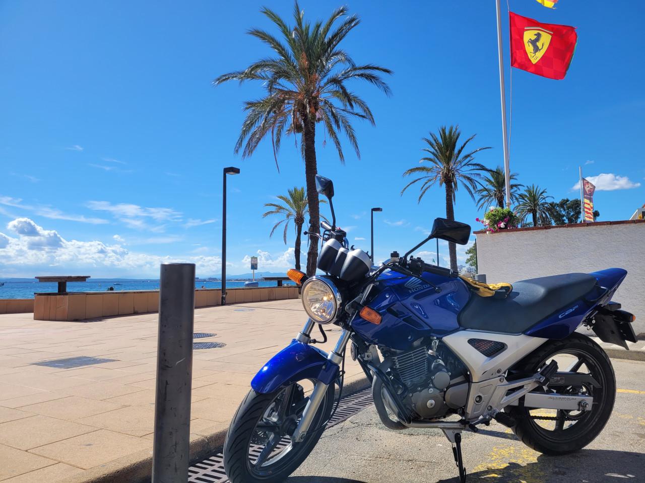 Zuinige Honda CBF 250