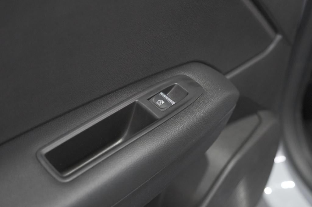 Renault Captur 1.6 e-tech full hybrid 145 techno | camera | navigatie | app