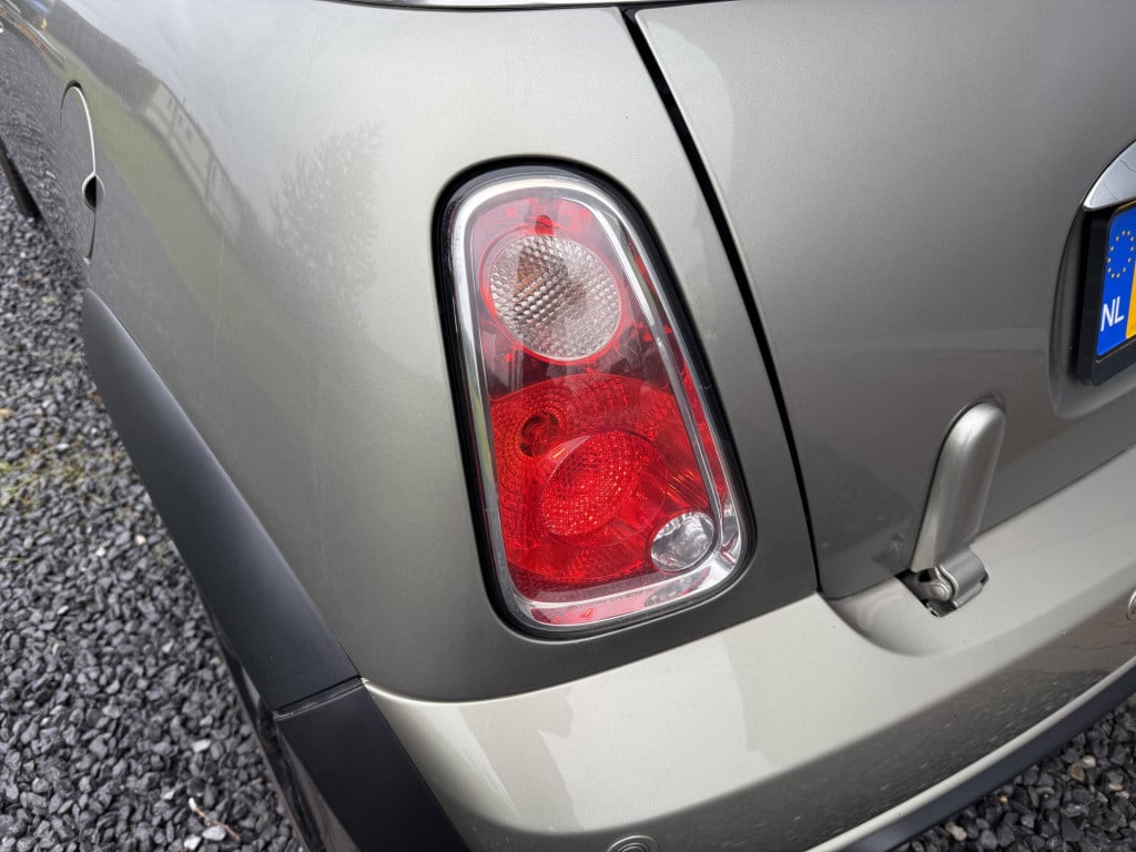 Mini Cooper Cabrio mini 1.6 115pk chili sidewalk