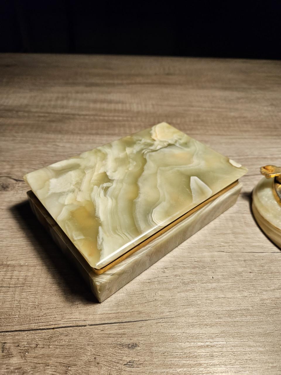 Prachtig italiaanse vintage set marmer/onyx, kistje en asbak