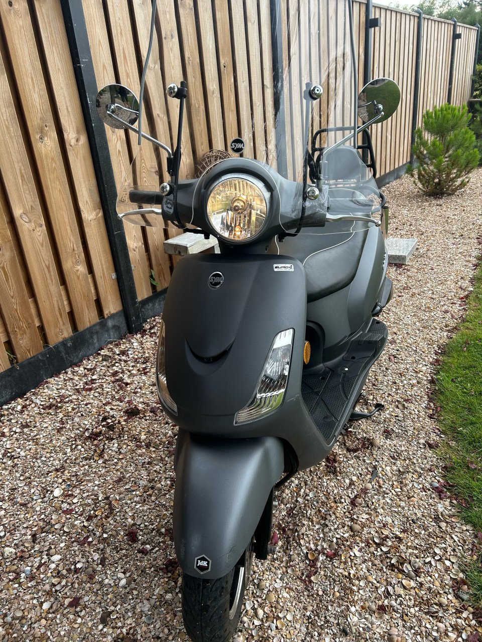 Scooter - SYM Fiddle II 50